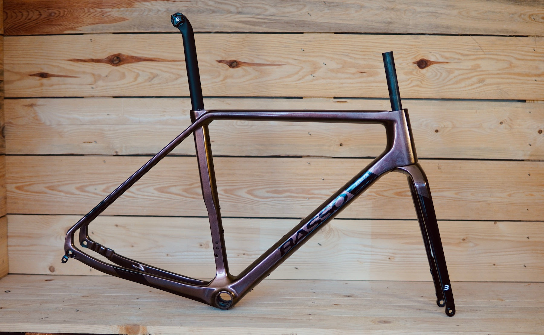 Basso frameset outlet