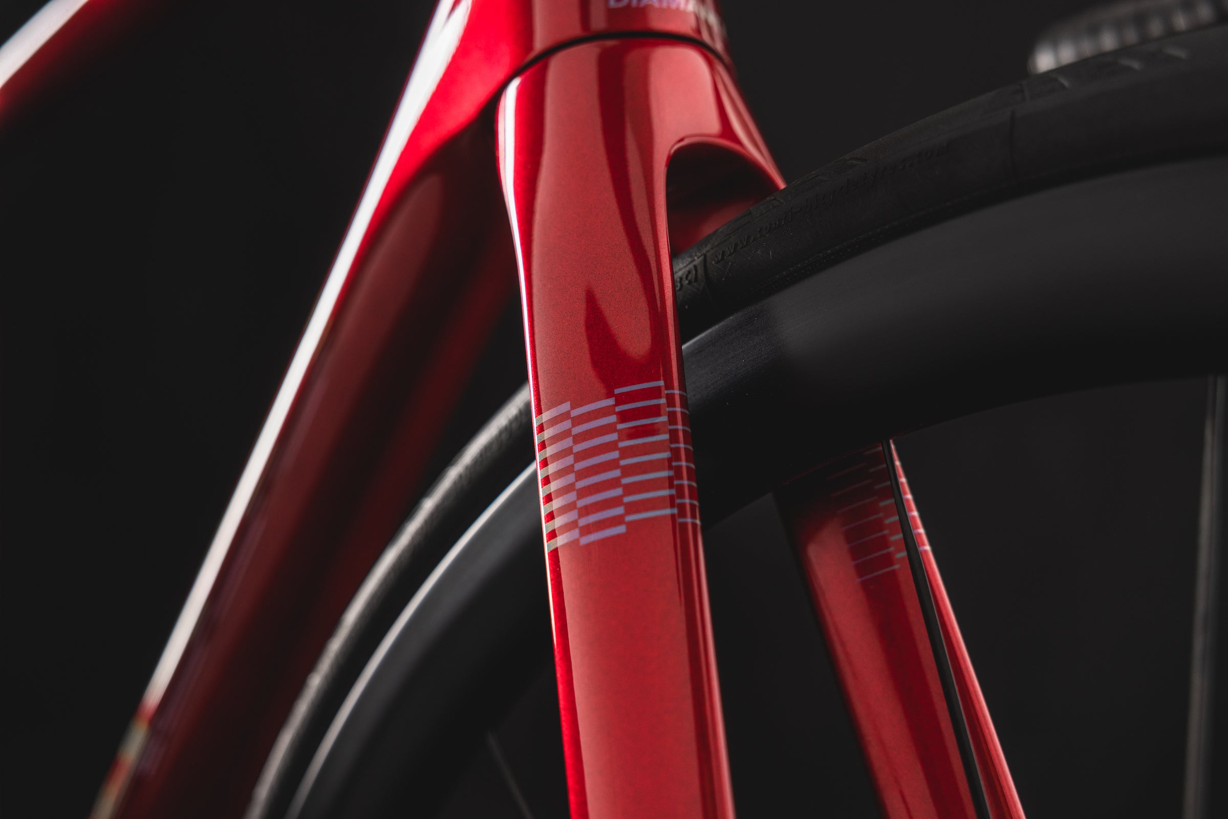 Diamante_CandyRed_Detail.jpg?v